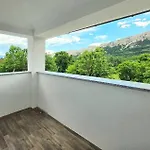بيت للعطل Luxurious In باشْكا